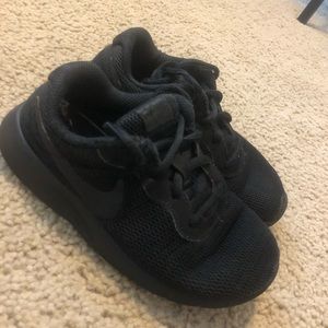 Boys Nike Tanjuns